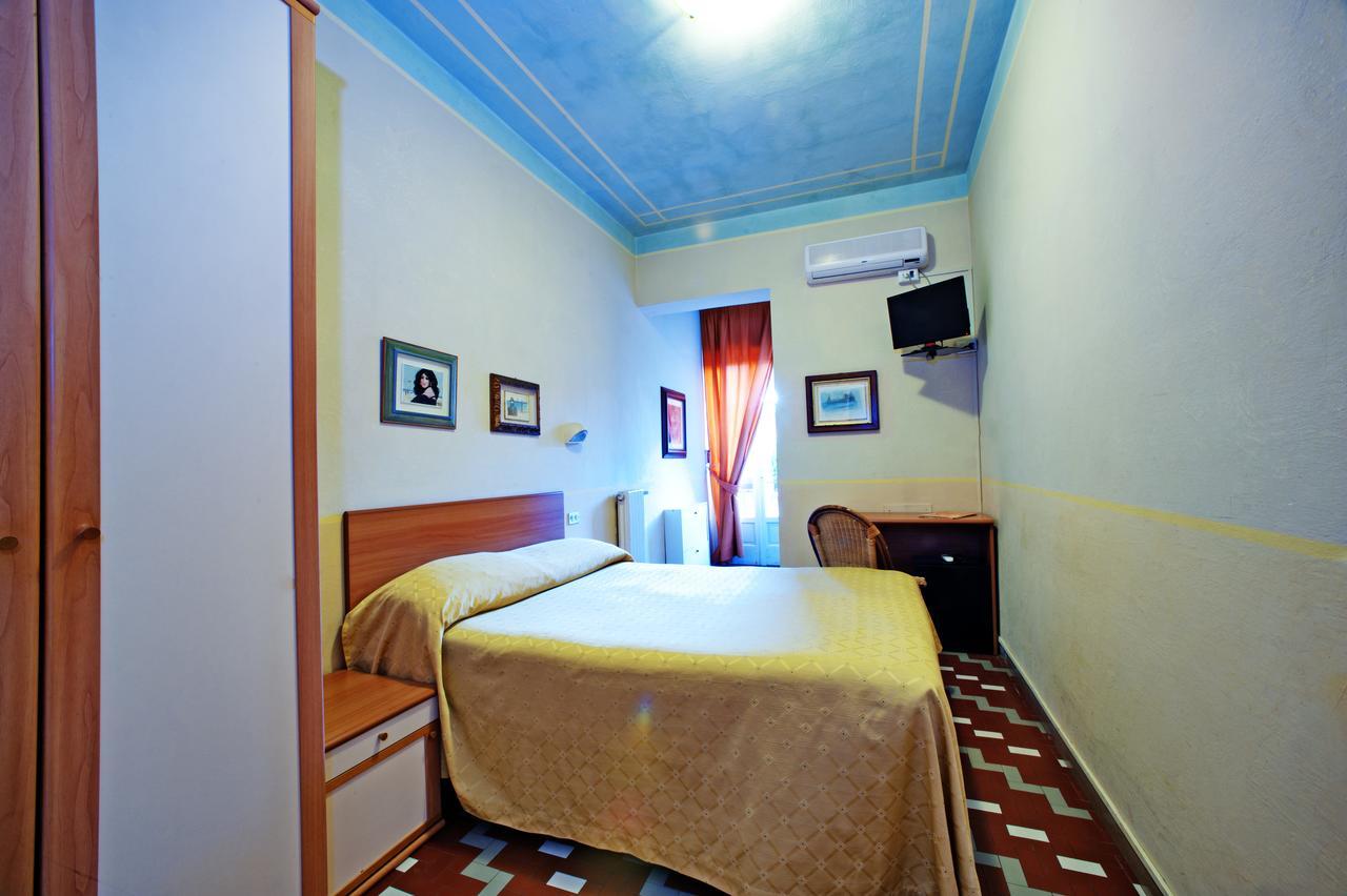 Hotel Luciana Marina di Massa Zewnętrze zdjęcie